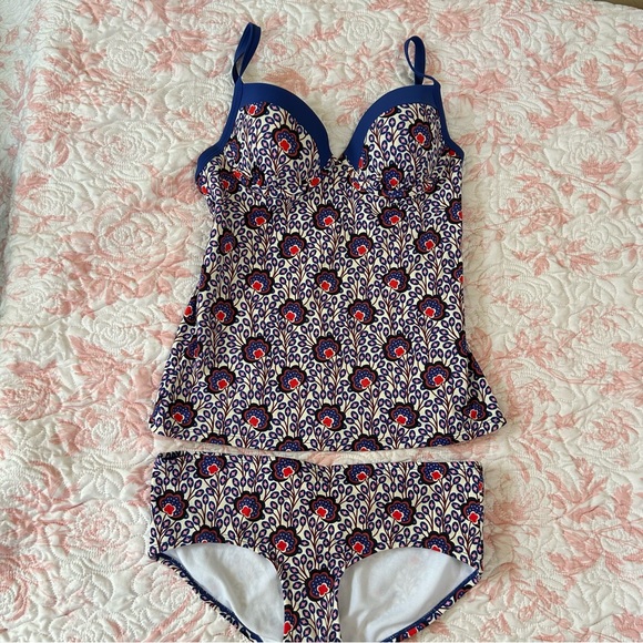 Boden Other - Boden Navy and Cream Floral Bra Set